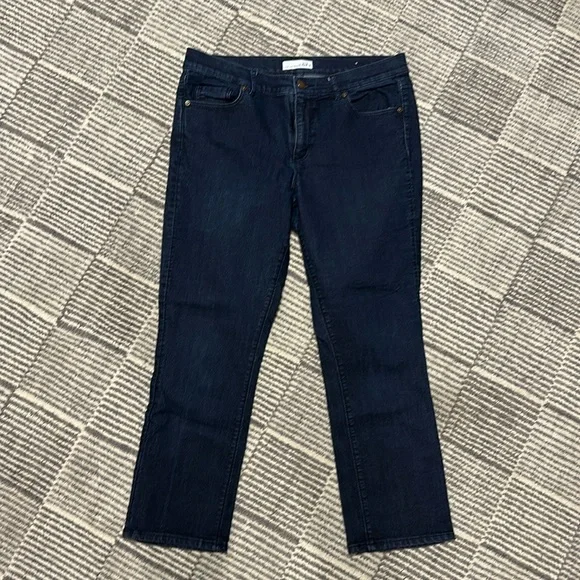 Loft modern kick crop sale